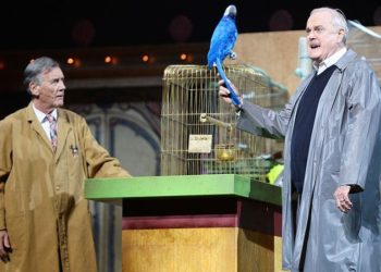 Cum a ajuns papagalul mort al lui Monty Python să fie live în Coventry