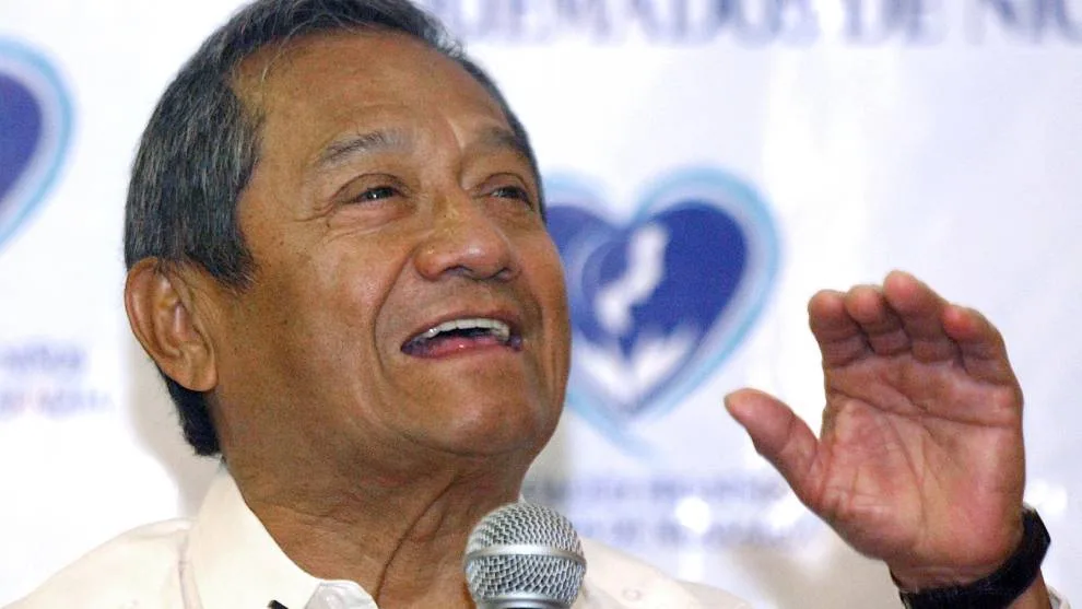 Compozitorul mexican Armando Manzanero a murit la 85 de ani