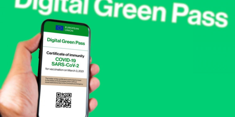 COPIII DE PESTE 5 ANI TREBUIE SĂ FACĂ DOVADA VACCINĂRII PENTRU A AVEA ACCES ÎN RESTAURANTE