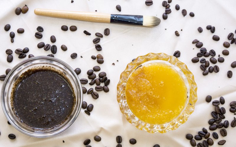 5 Exfoliante naturale pe care le poți folosi pe întreg corpul