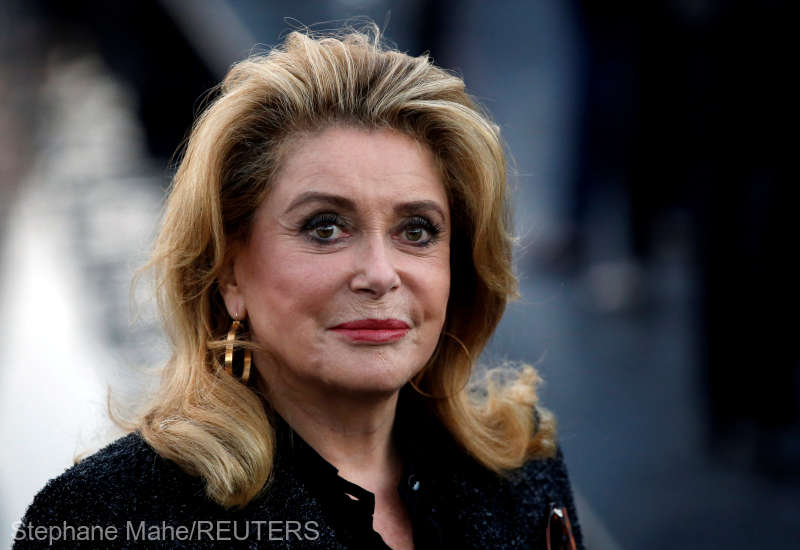 Actriţa Catherine Deneuve, care a suferit un accident vascular cerebral pe 5 noiembrie, a fost externată