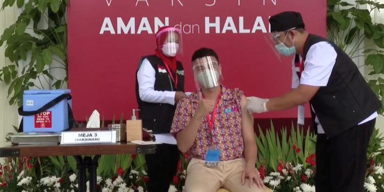 Influencerii de pe Instagram sunt o prioritate pentru vaccinarea în Indonezia