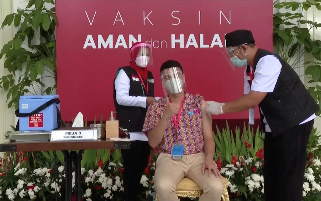 Influencerii de pe Instagram sunt o prioritate pentru vaccinarea în Indonezia