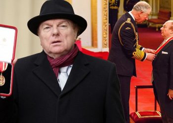 Sir Van Morrison va începe o acțiune legală pentru interzicerea muzicii live