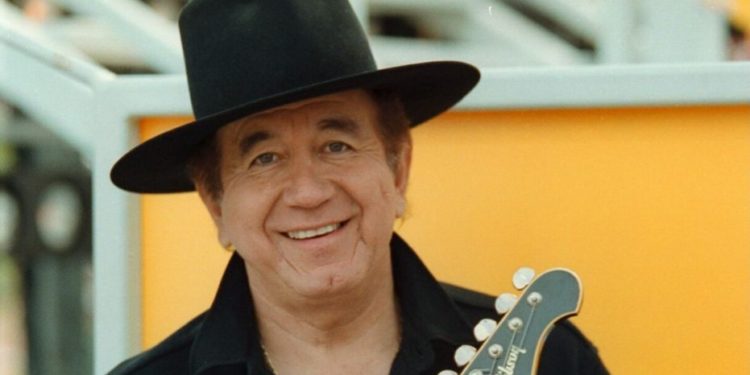 Trini Lopez, cântărețul și actorul din Dirty Dozen, moare cu coronavirus la 83 de ani