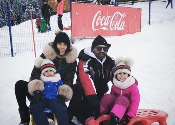 Pepe, primele declarații despre al treilea copil. “E mai uşor acum cu fetele, sunt măricele“