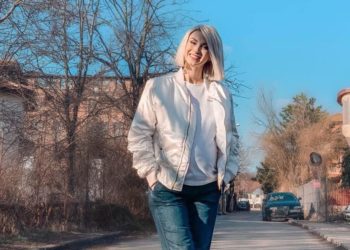 Andreea Bălan îi dă replica lui Cătălin Botezatu după ce i-a criticat ținuta. “Mi se pare o totală lipsă de educație“