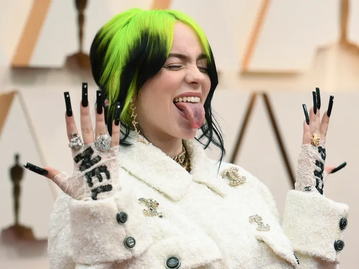 Billie Eilish câștigă premiul record al anului la 2021 la Grammy – dar spune că Megan Thee Stallion merită premiul