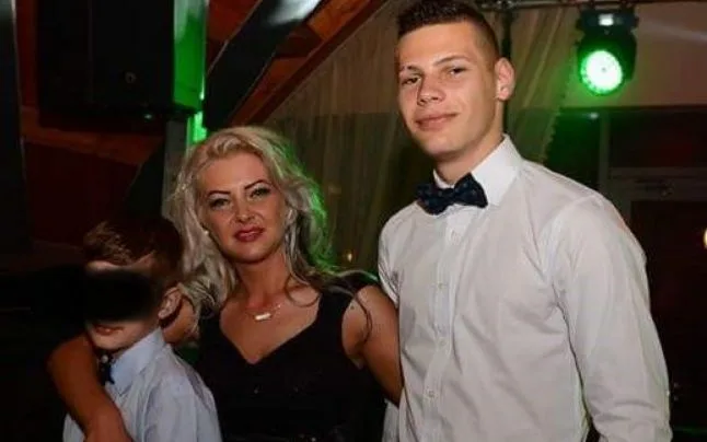 Fiul cântăreței Anamaria Pop, mesaj emoționant după moartea mamei sale: „Doar pe tine te-am mai avut”