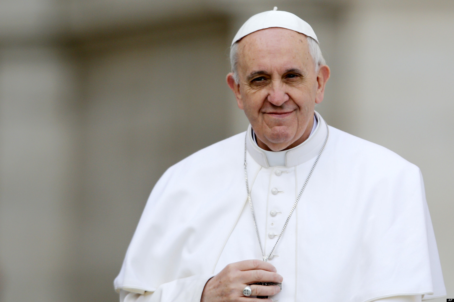 Papa Francisc a făcut apel la primirea tuturor celor care „naufragiază pe ţărmurile noastre”