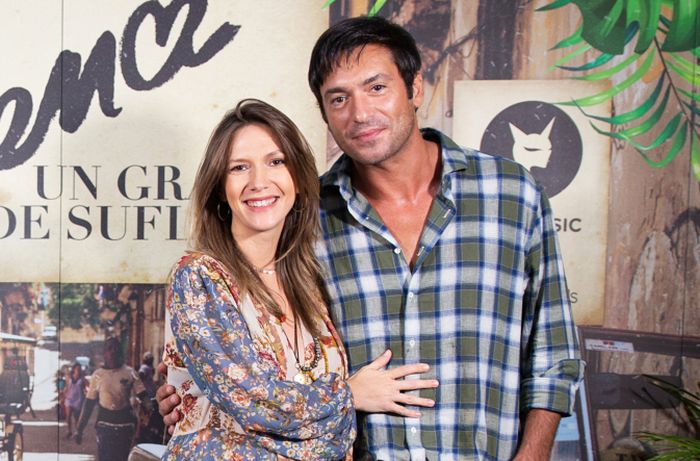 EXCLUSIV! Adela Popescu și Radu Vâlcan nu își permit extravaganțe: ”Ne căutăm cele mai ieftine vacanțe, ne uităm pe meniu cât costă mâncarea”