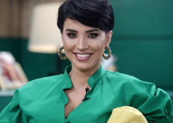 Cum reușește Adelina Pestrițu să își albească dinții în mod natural. Trucul pe care îl folosește zi de zi o costă numai 1 leu!