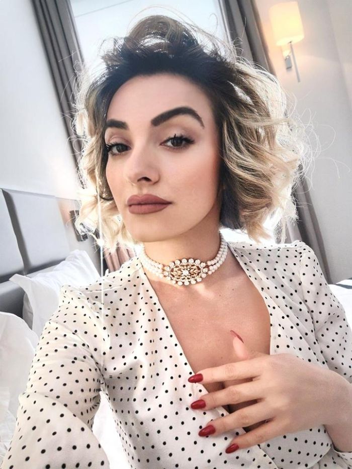 Ana Morodan, detalii neștiute din viața ei. Contesa Digitală a fost exmatriculată din liceu și s-a mutat în București cu 200 de lei