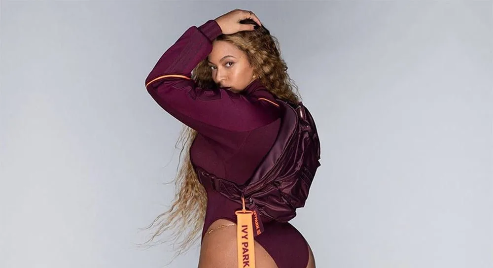 Beyoncé lansează unul dintre cele mai incredibile look-uri de până acum în noul videoclip Ivy Park