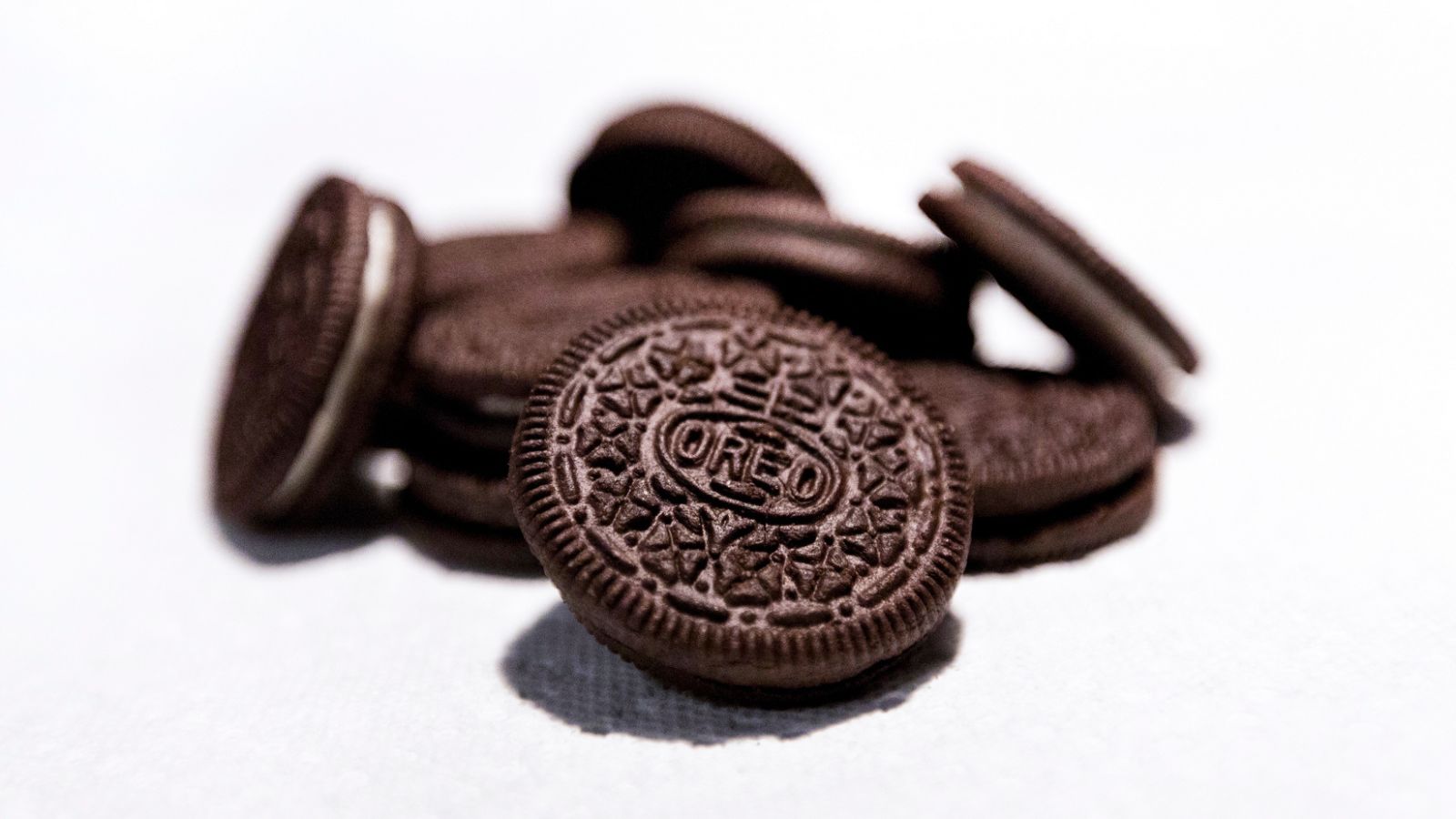 Brioșe de ciocolata cu Oreo (fără coacere)