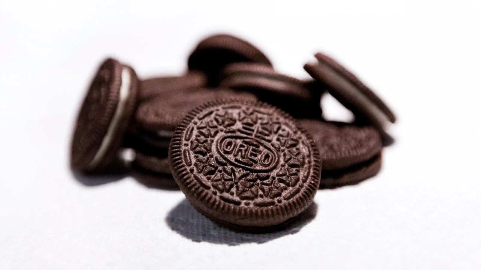 Brioșe de ciocolata cu Oreo (fără coacere)