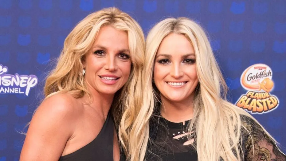 Britney Spears pierde oferta judecătorească pentru a elimina controlul tatălui asupra ei