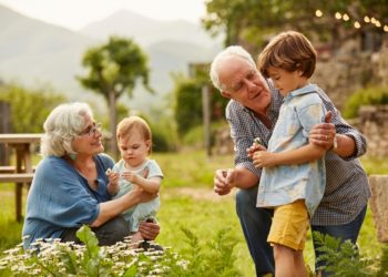 Ce  probleme de sănătate moștenim de la bunici!