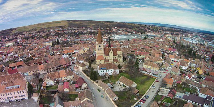 Nouă localităţi, între care Cisnădie, Carei şi Polovragi, ar putea fi atestate ca staţiuni turistice de interes local