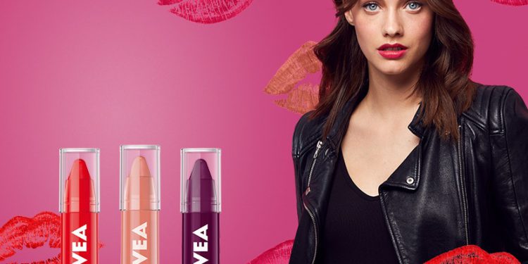 În luna iubirii, get your #LipsMadeForDating cu noile creioane de buze NIVEA