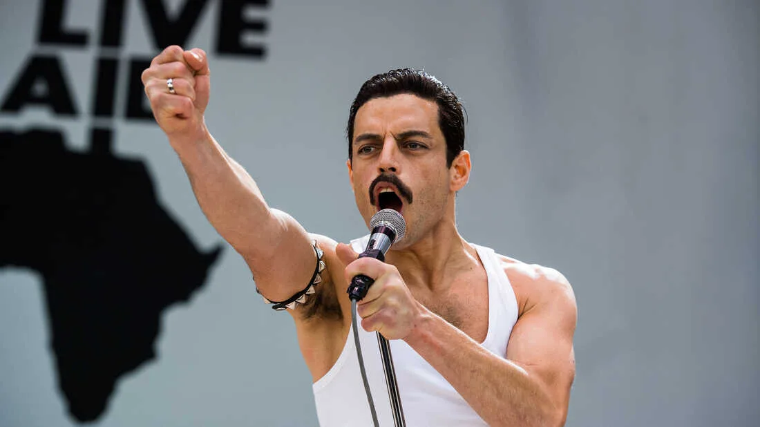 Câte pisici avea Freddie Mercury?