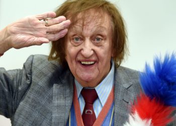 Pietrele funerare ale lui Sir Ken Dodd și Cilla Black „vandalizate”