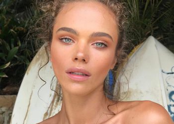 Machiaj simplu pentru ochi albaștri! Culori care îi pun în evidență