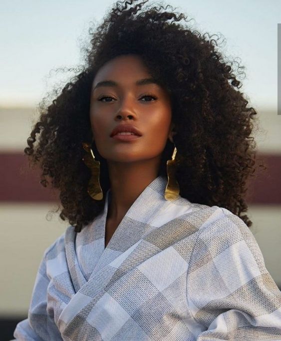 Mască de păr cu ou și ulei de ricin! Trei rețete pentru regenerarea firului de păr