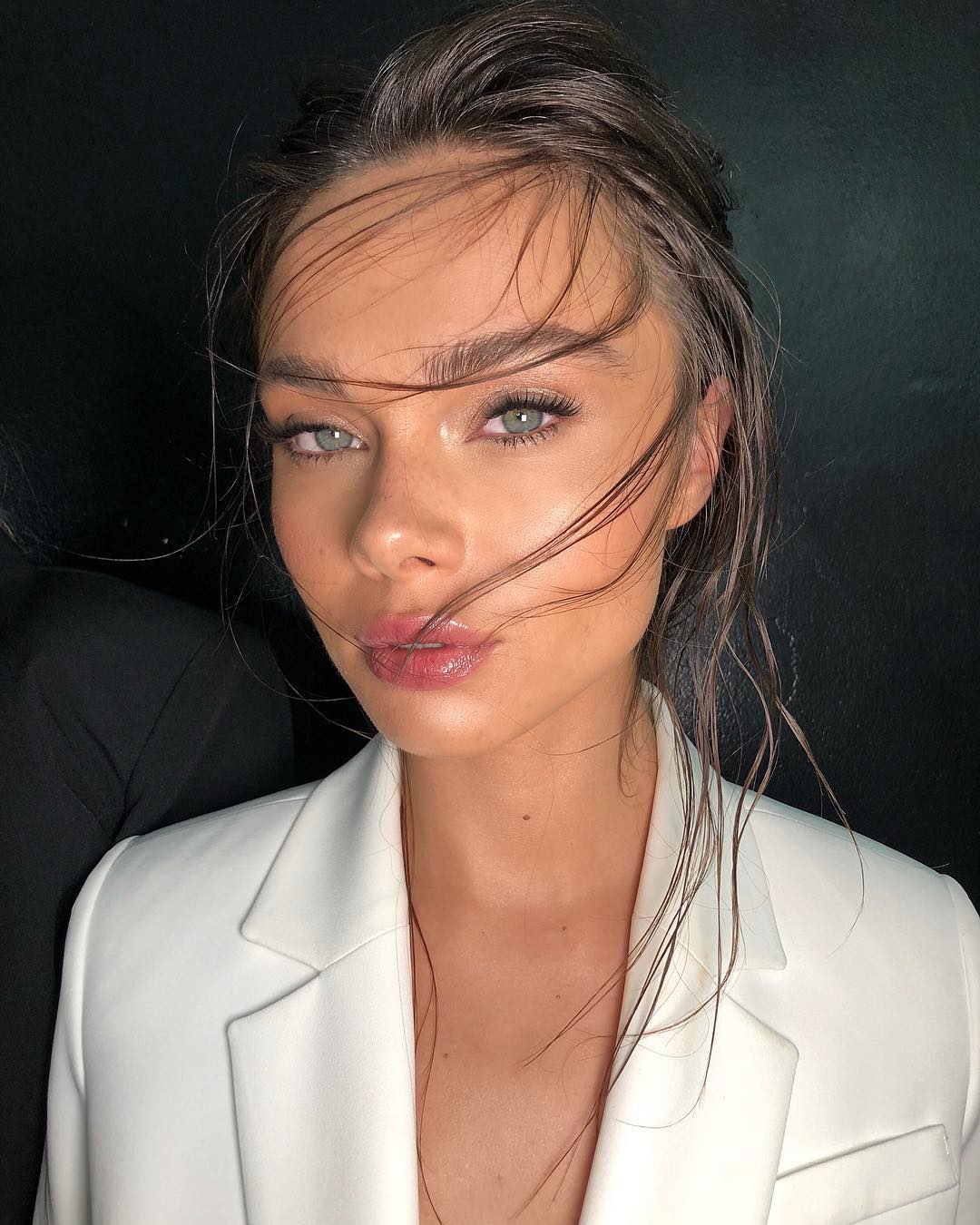 Mască de păr cu ou și miere! Iată beneficiile