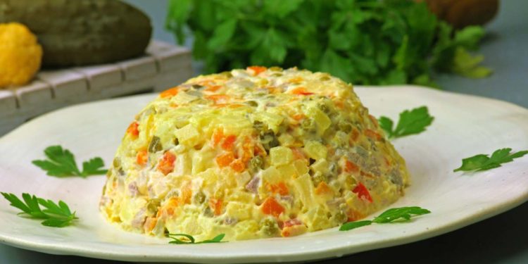 Salata beof este binevenită pe mesele românilor cu o singură condiție