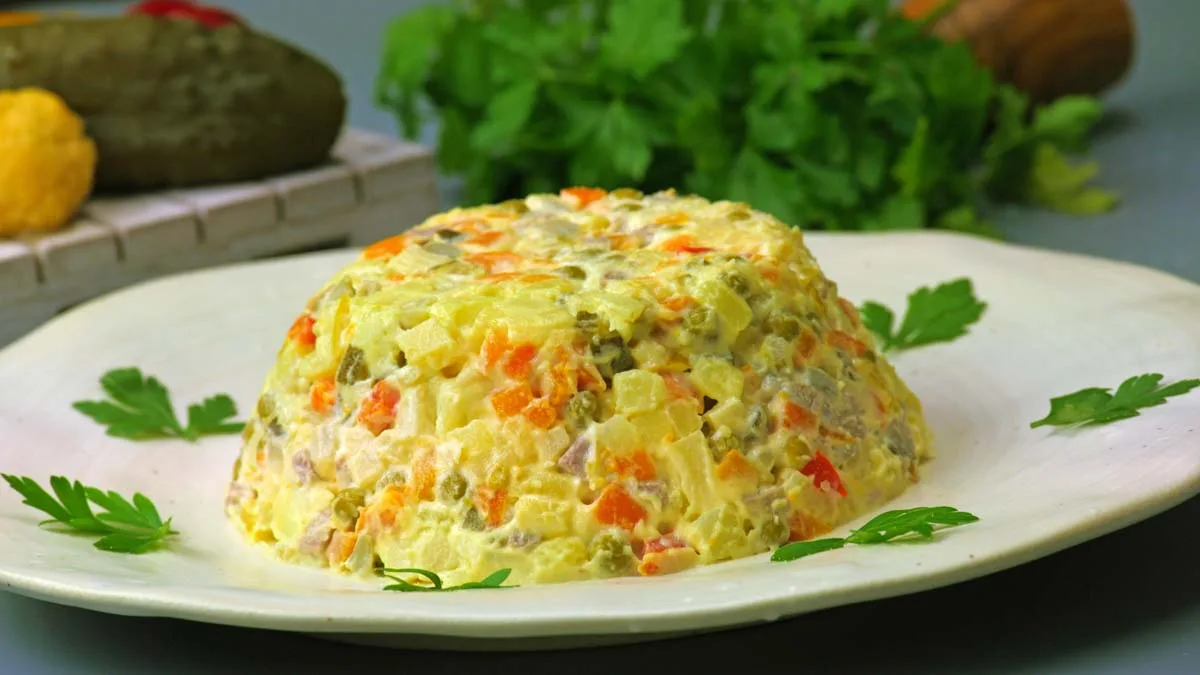 Salata beof este binevenită pe mesele românilor cu o singură condiție