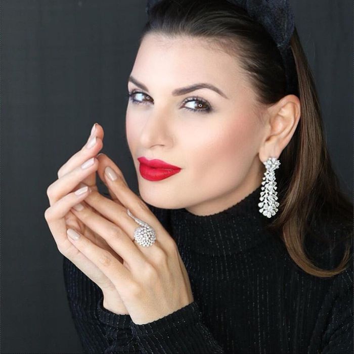 Ramona Gabor s-a întors de urgență în România. Cu ce probleme se confruntă tatăl vedetei