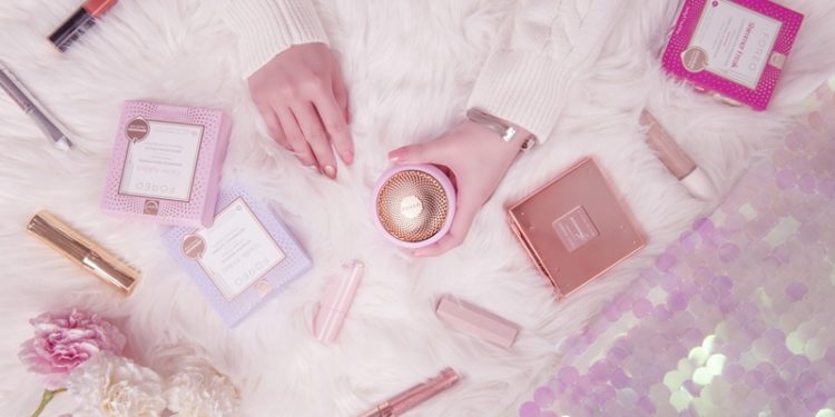 FOREO a inițiat sesiuni live, pe contul oficial de Instagram din România pentru a menține comunitatea aproape și pentru a face diferența