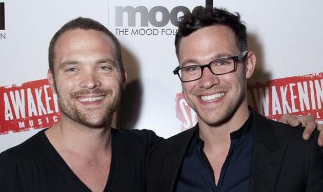 Will Young se întreabă de ce fratele geamăn Rupert nu a fost reținut