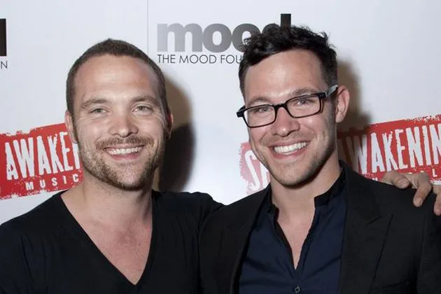 Will Young se întreabă de ce fratele geamăn Rupert nu a fost reținut