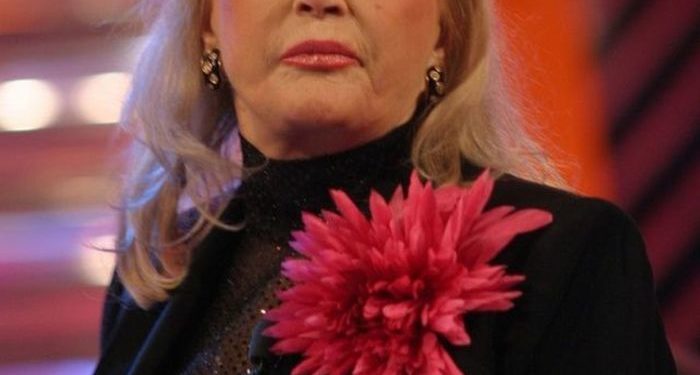 Zina Dumitrescu va fi incinerată. Fiul ei a luat decizia, deși creatoarea de modă nu-și dorea asta!