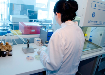 UN NOU VIRUS A APĂRUT LA CÂȚIVA KILOMETRI DE ȚARA NOASTRĂ