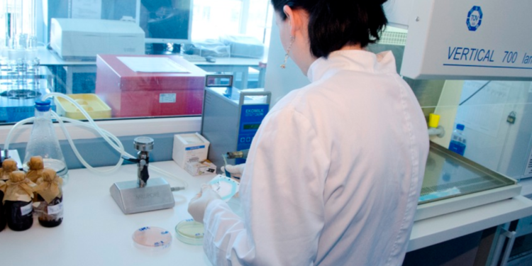 UN NOU VIRUS A APĂRUT LA CÂȚIVA KILOMETRI DE ȚARA NOASTRĂ