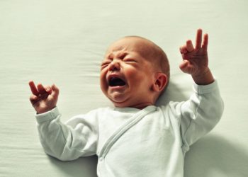 6 Motive pentru care plâng bebelușii