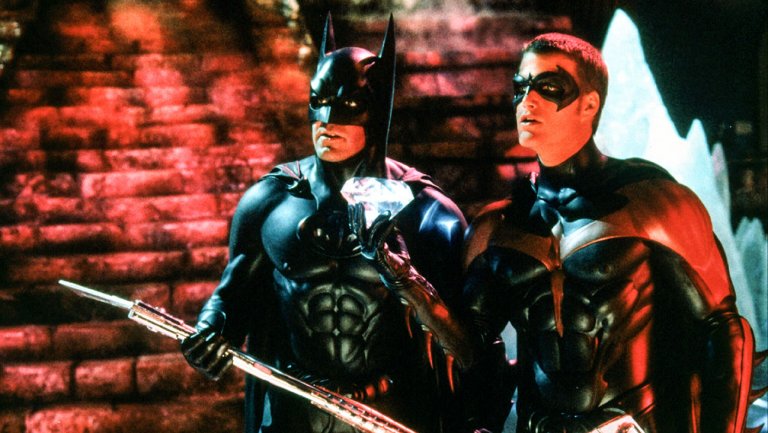O pereche de costume originale Batman şi Robin, scoasă la licitaţie în Los Angeles
