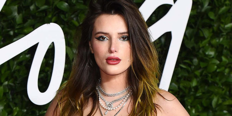 Bella Thorne, OnlyFans și bătălia pentru câștigurile de pe urma postărilor