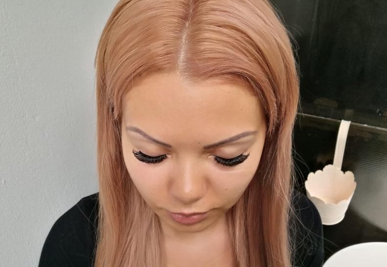 Cu ce se confruntă Beyonce de România din cauza implanturilor. „Dacă te așezi puțin mai tare, poți să le spargi”