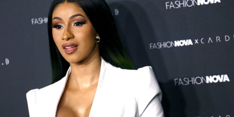 Cardi B anulează divorțul de Offset