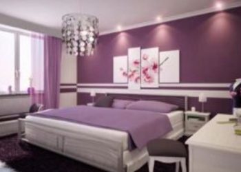 Violetul in decorarea casei