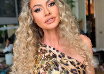 Manechinul Claudia Neghina este insarcinata in 6 luni si va avea o fetita!