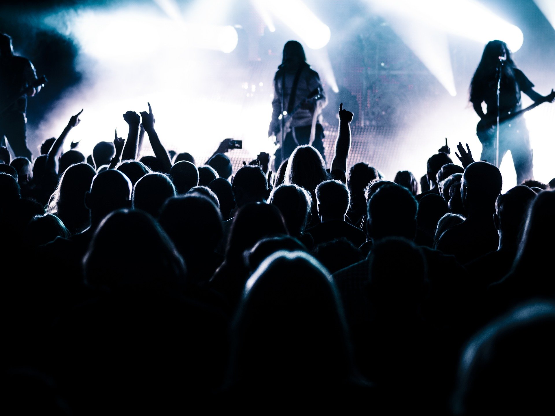 „Rock-ul duce la satanism”, afirmă un responsabil cultural din Brazilia