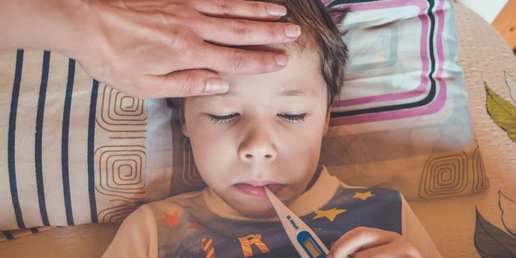 Febra la copii – Ghid rapid pentru părinți