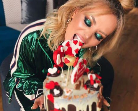 Delia şi-a serbat ziua de naştere! Outfit-ul special pe care l-a purtat la petrecere