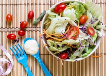 Ce este dieta Blue Zone și cum se diferențiază de regimurile obișnuite de slăbit