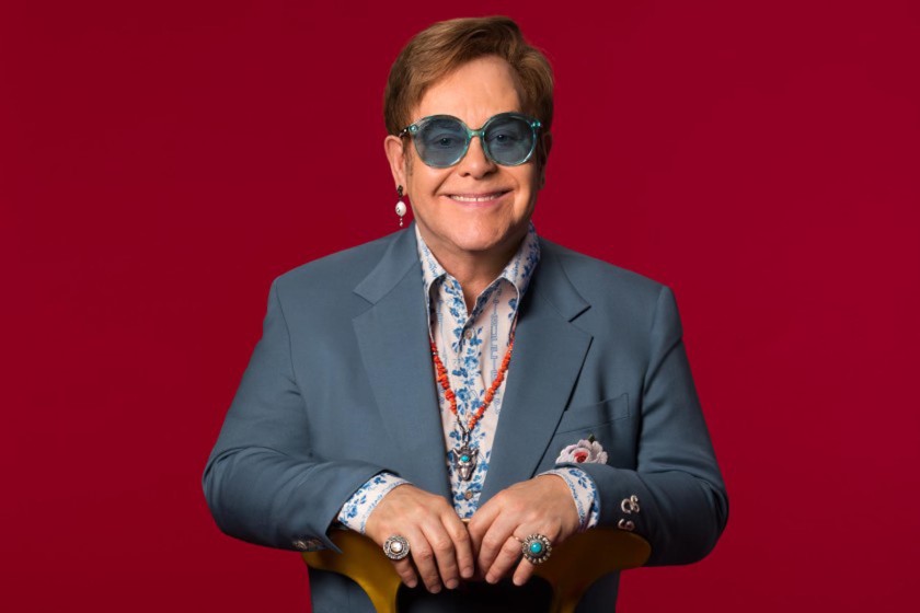 Elton John a promis un milion de dolari pentru stingerea incendiilor din Australia